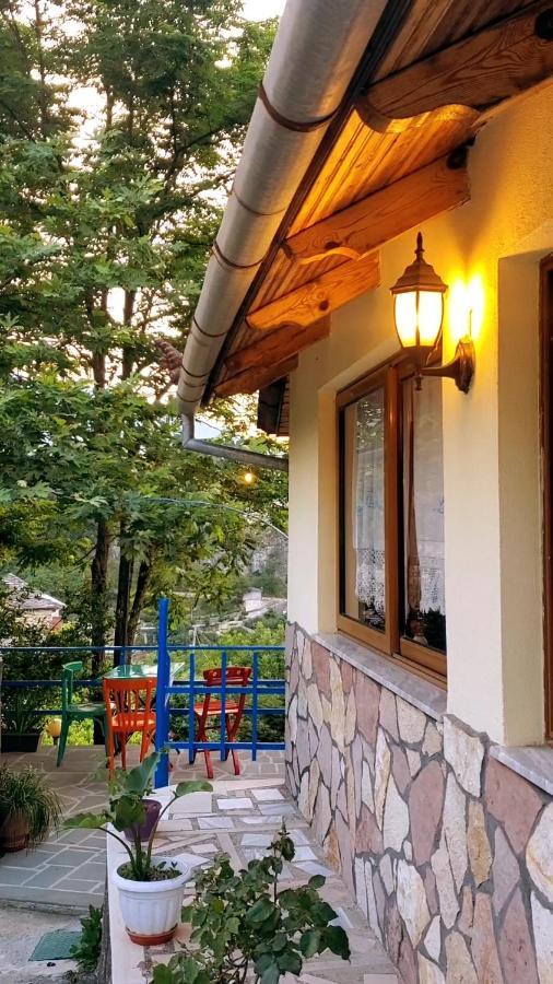 Clockwise Guestrooms Gjirokastër Buitenkant foto