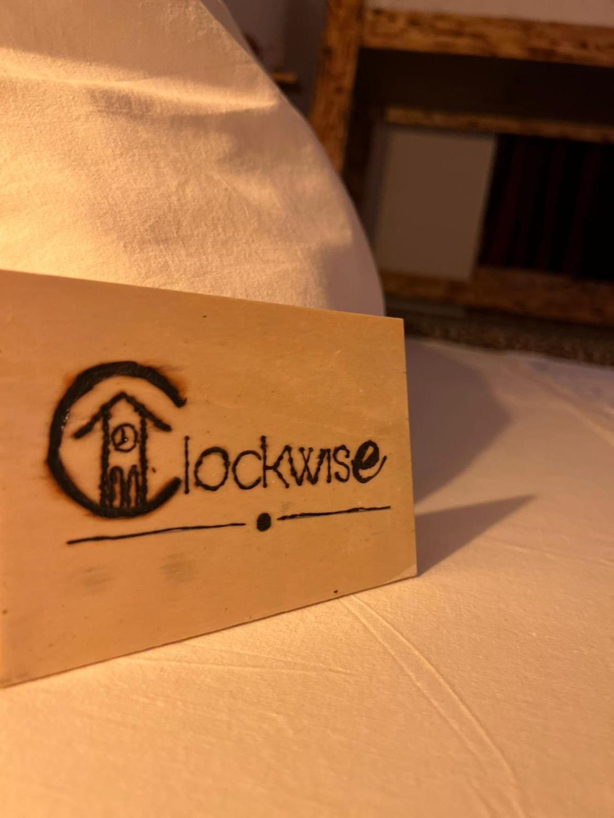 Clockwise Guestrooms Gjirokastër Buitenkant foto